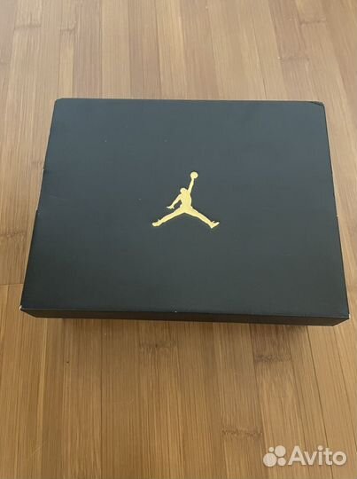 Кроссовки air jordan 1 mid
