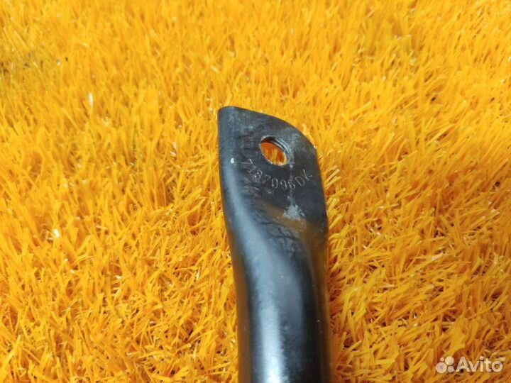 Распорка передняя правая Bmw 5-Series F10 N52B30