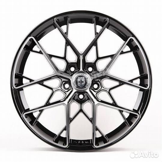 Литой диск HRE R17 5x100