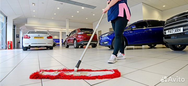 Уборщица (к) в автосалон