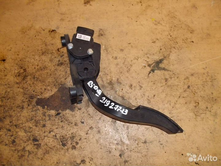 Педаль акселератора (Hyundai Solaris, Kia Rio)