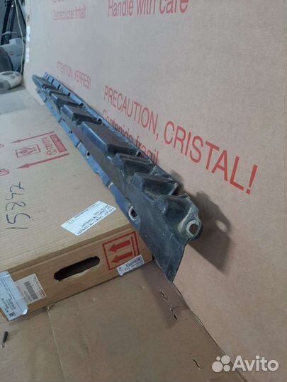 Кронштейн накладки порога левый BMW X6 e71