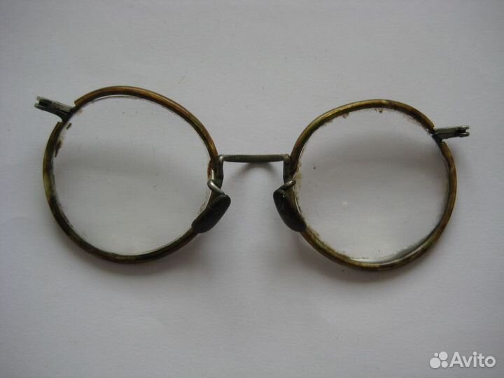 Очки старинные