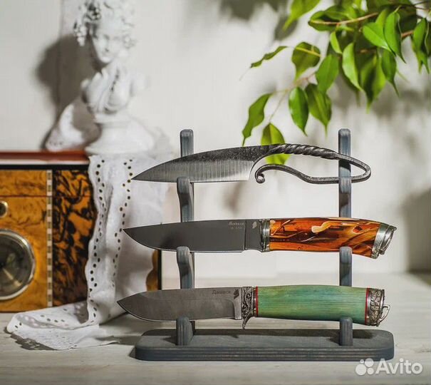 Подставка для коллекционных ножей Standwood