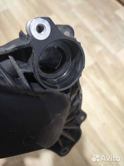 Audi R8 Помпа водяной насос
