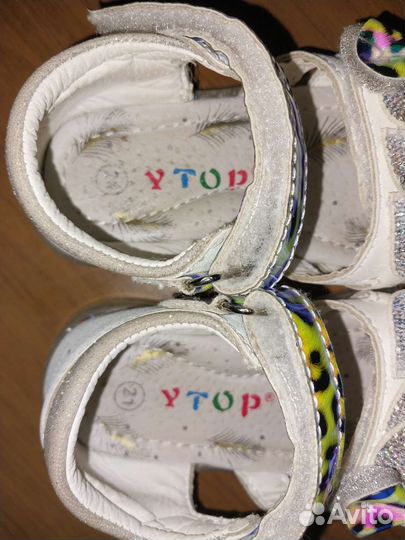 Сандалии для девочки