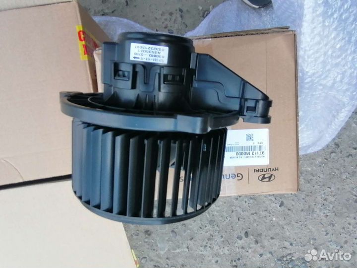 Моторчик печки Solaris 2 Оригинал