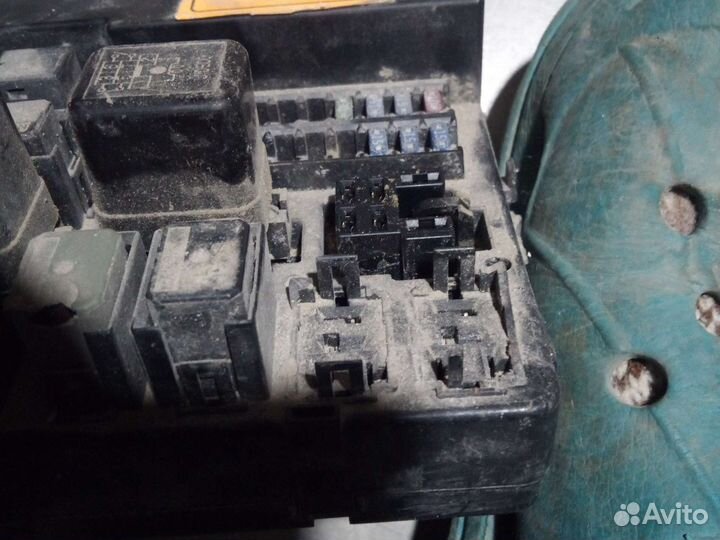 Блок предохранителей Nissan Murano Z50 (2002-2008)