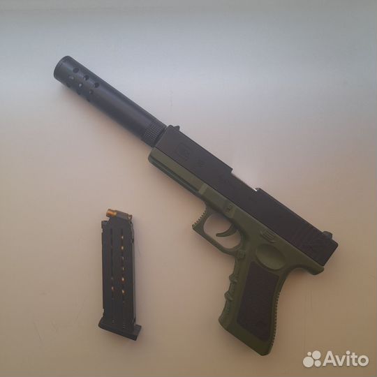 Игрушечный пистолет glock-18, Пластик