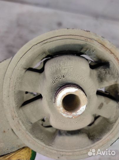 Опора двигателя задняя Hyundai Elantra XD