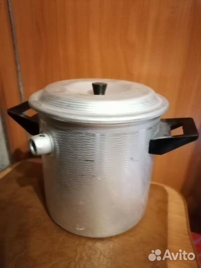 Кастрюля новая