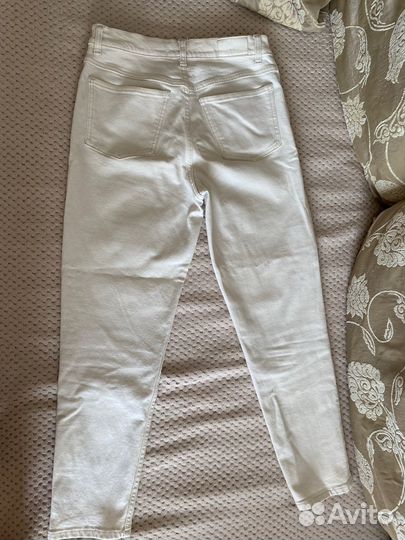 Джинсы белые mango sela