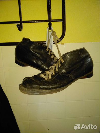 Лыжи классические с кожаными ботинками то