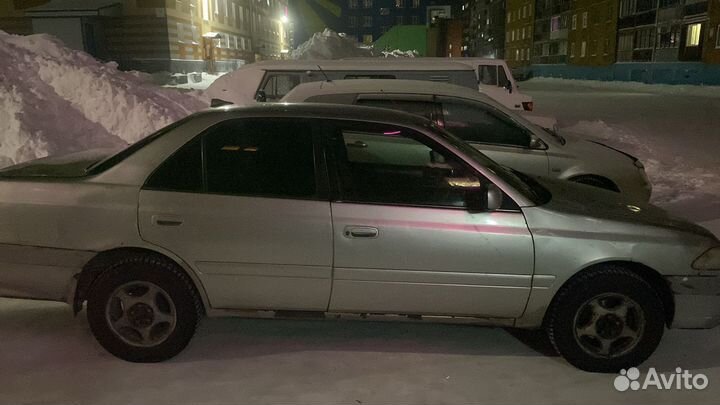 Toyota Carina 2.2 AT, 1999, 100 000 км