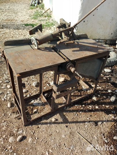 Прицеп самосвал на трактор, а также станок