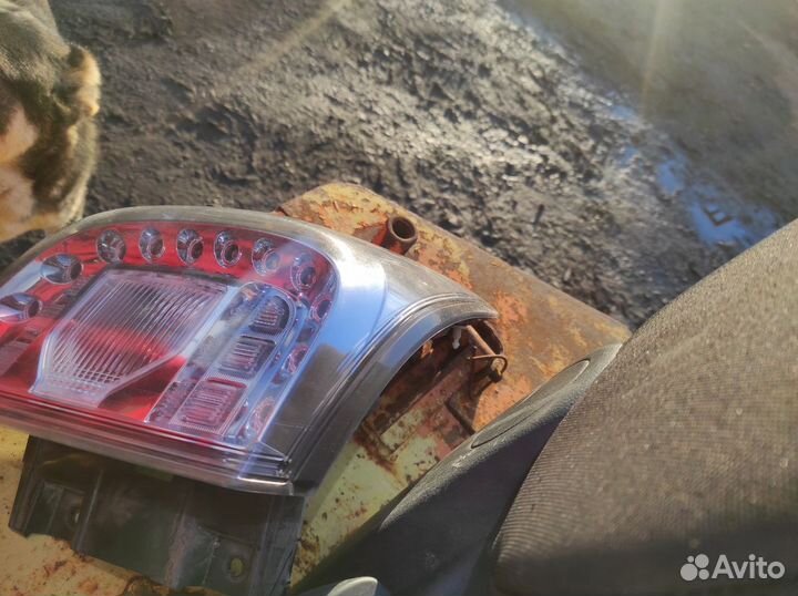 Задние фонари nissan patrol Y62