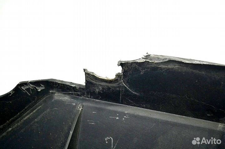 Верхний пыльник радиатора mercedes-benz Actros MP4