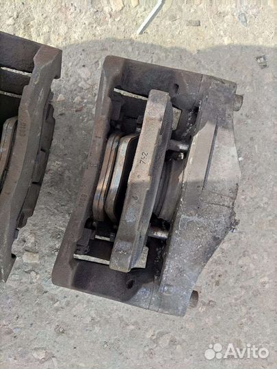 Суппорта тормозные Volvo xc90 336 8252177 8252178