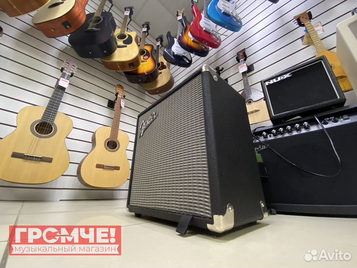 Комбоусилитель для бас-гитары бу