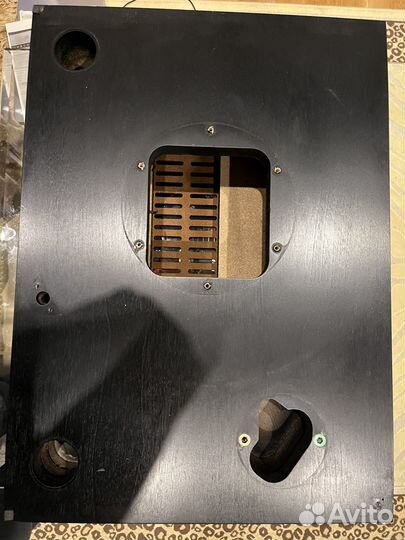 Виниловый проигрыватель 