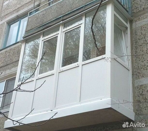 Остекление балконов и лоджий в рассрочку R9801