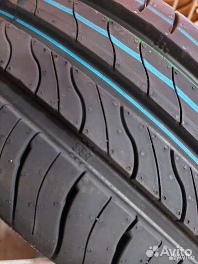 Viatti Strada 2 (V-134) 205/55 R16 94V
