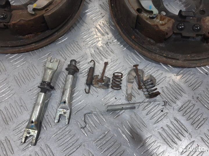 Механизм стояночного тормоза Chevrolet Aveo T300