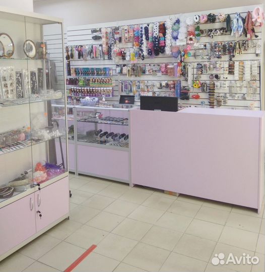 Витрина стеклянная