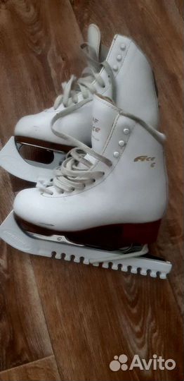 Коньки фигурные Граф