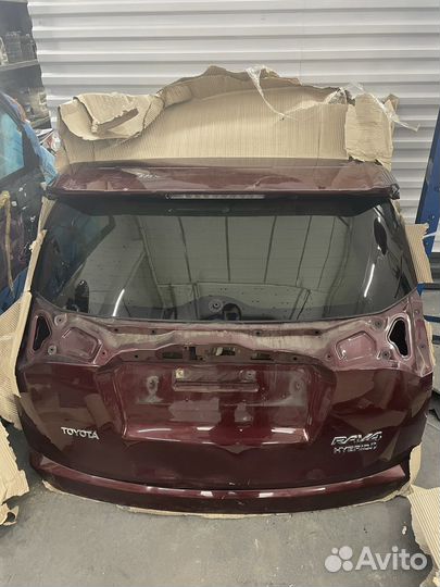Крышка багажника toyota rav4 40