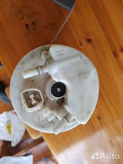 Бензонасос и датчик в сборе для Mitsubishi Carisma