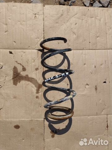 Пружина передняя Nissan Note 1 (E11)