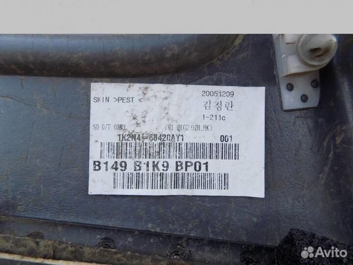 Обшивка двери передней правой Spectra 2001-2011