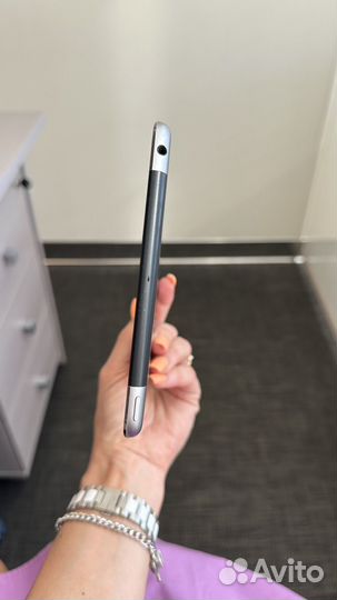 Планшет apple iPad mini 2