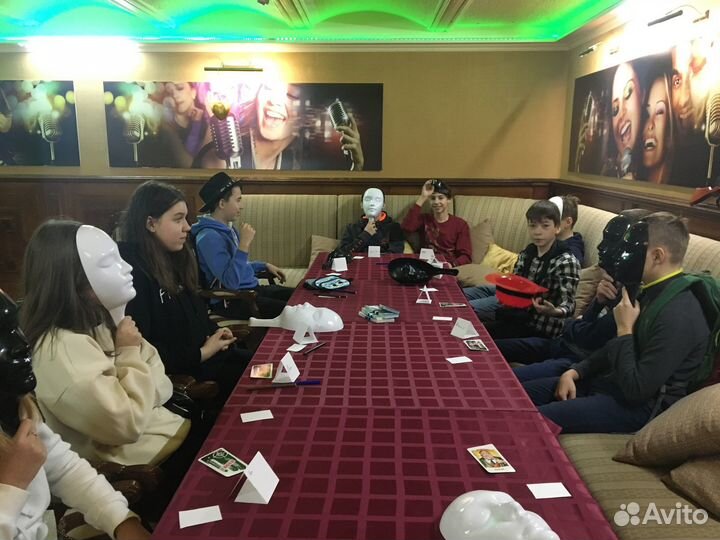 Мафия с ведущим на праздник