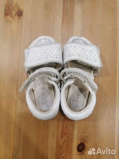 Босоножки детские geox 27 белые