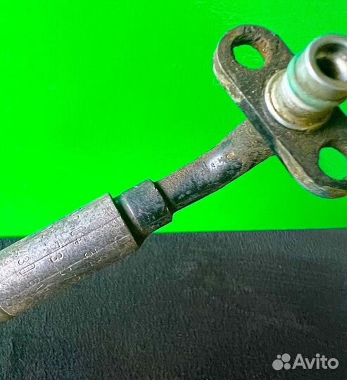 Трубка гидроподвески правая Mercedes W221 S221