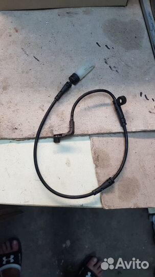 Датчик износа тормозных колодок на BMW 5 Е60/Е61