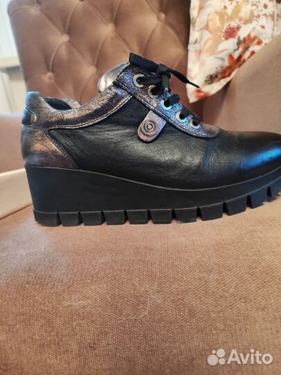 Ботинки женские 39 размер