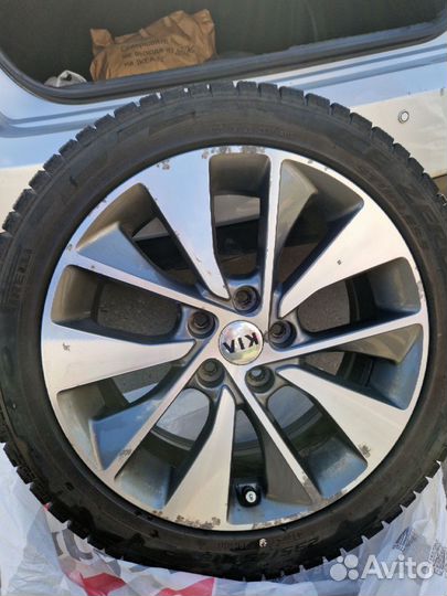 R18 Pirelli Ice Zero FR 235/45, PCD 5x114.3 DIA 67