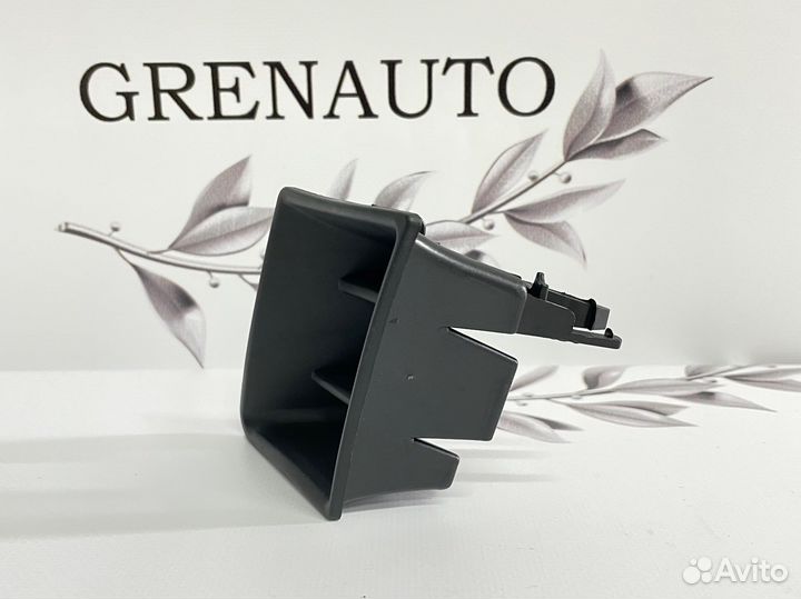 Решётка противотуманки левая Honda Civic 8 4D 06-0