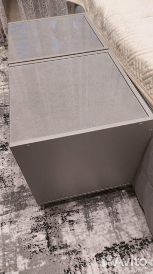 Тумба прикроватная мягкая со стеклом