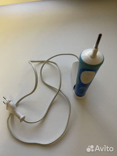 Зубная щетка oral b