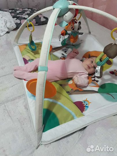 Развивающий коврик tiny love