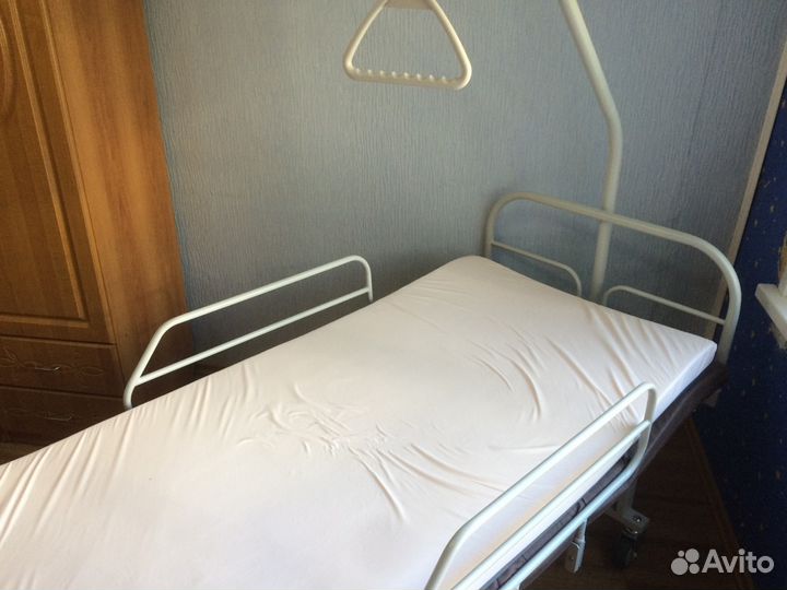 Медицинская функциональная кровать для лежачего