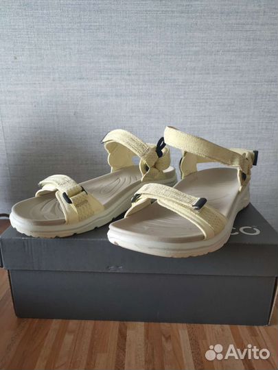 Сандалии ecco 38 новые