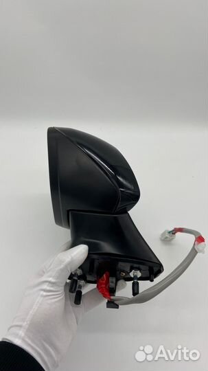 Зеркало (флажок) Toyota Camry V70-75 8 pin