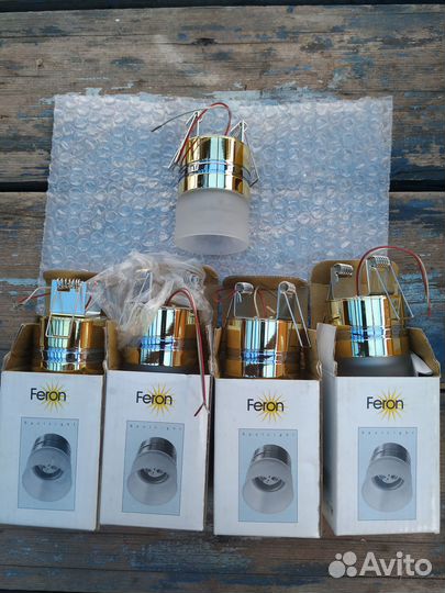 Светильник потолочный точечный