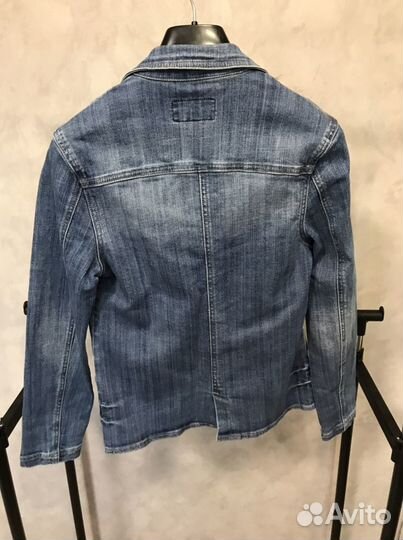 Куртка джинсовая