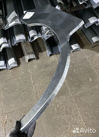 Арка правая Mazda MPV II LW 1999-2006